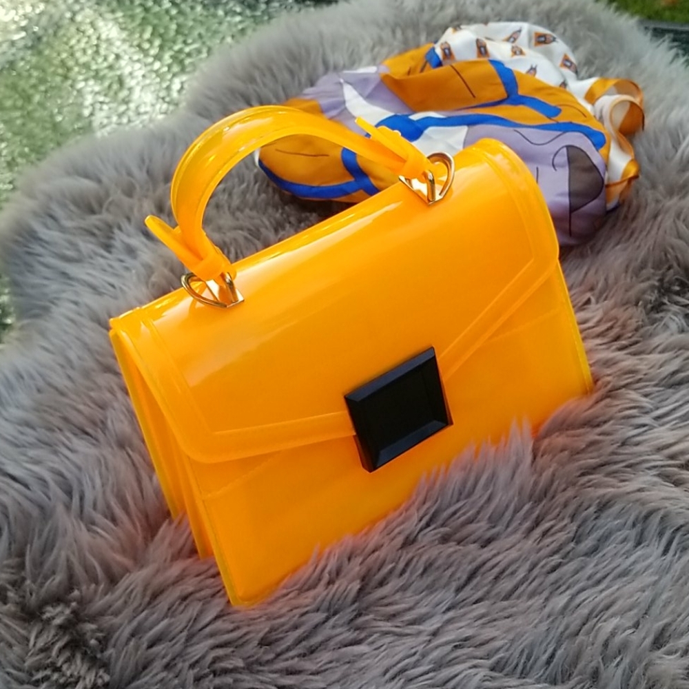 Handbag - Picture 3 of 11